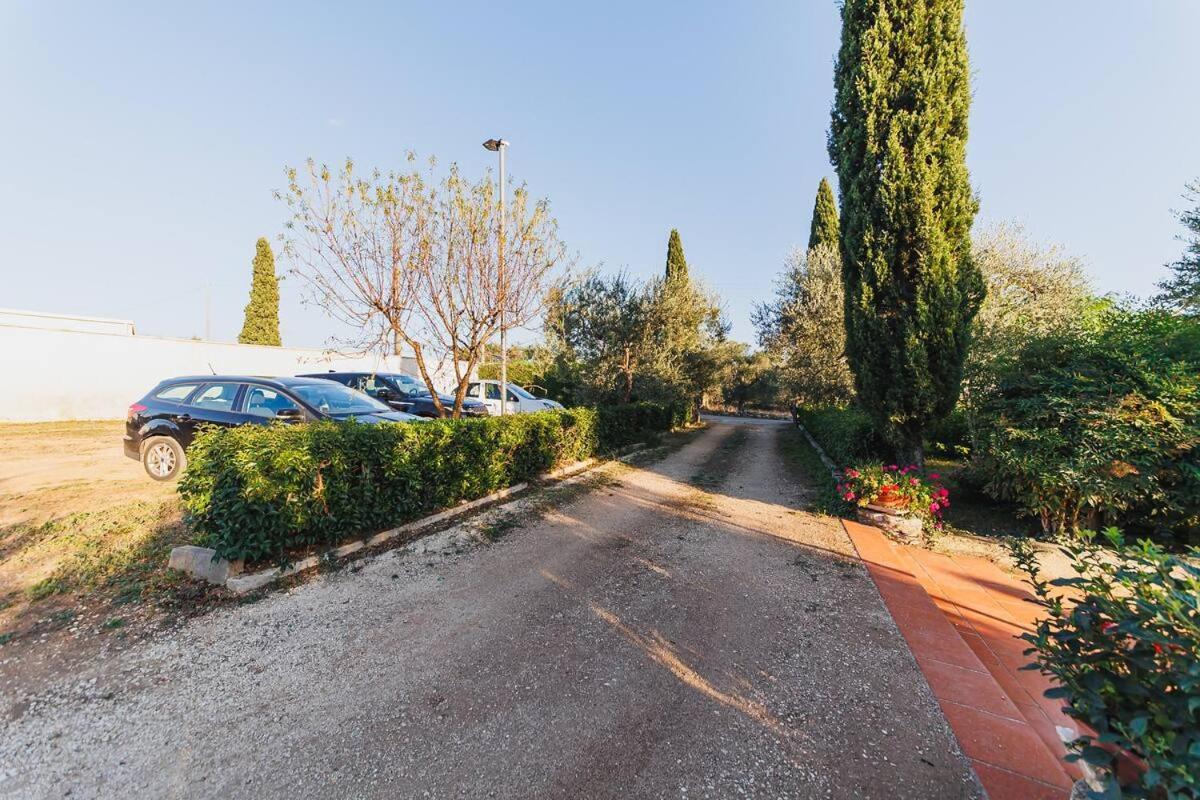 Countryhouse Gli Ulivi Modugno Bagian luar foto
