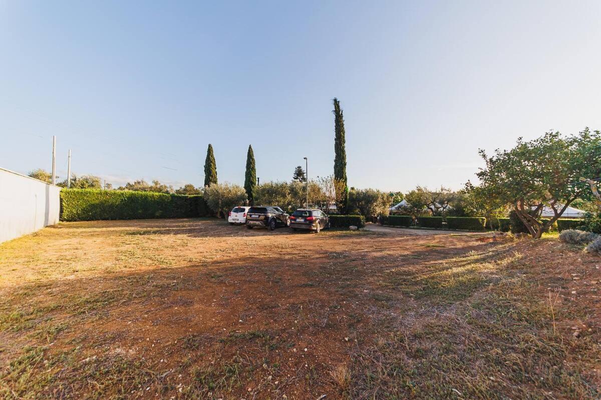 Countryhouse Gli Ulivi Modugno Bagian luar foto